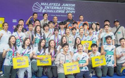 DYMM Pemangku Raja Perlis Tuanku Syed Faizuddin dan YAM Syed Sirajuddin Areeb Putra mencemar duli untuk menyaksikan perlawanan pembukaan Kejohanan Malaysia Junior International Challenge 2024 di Dewan Wawasan 2020, Kangar Perlis